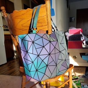 Geometric Luminous Purse